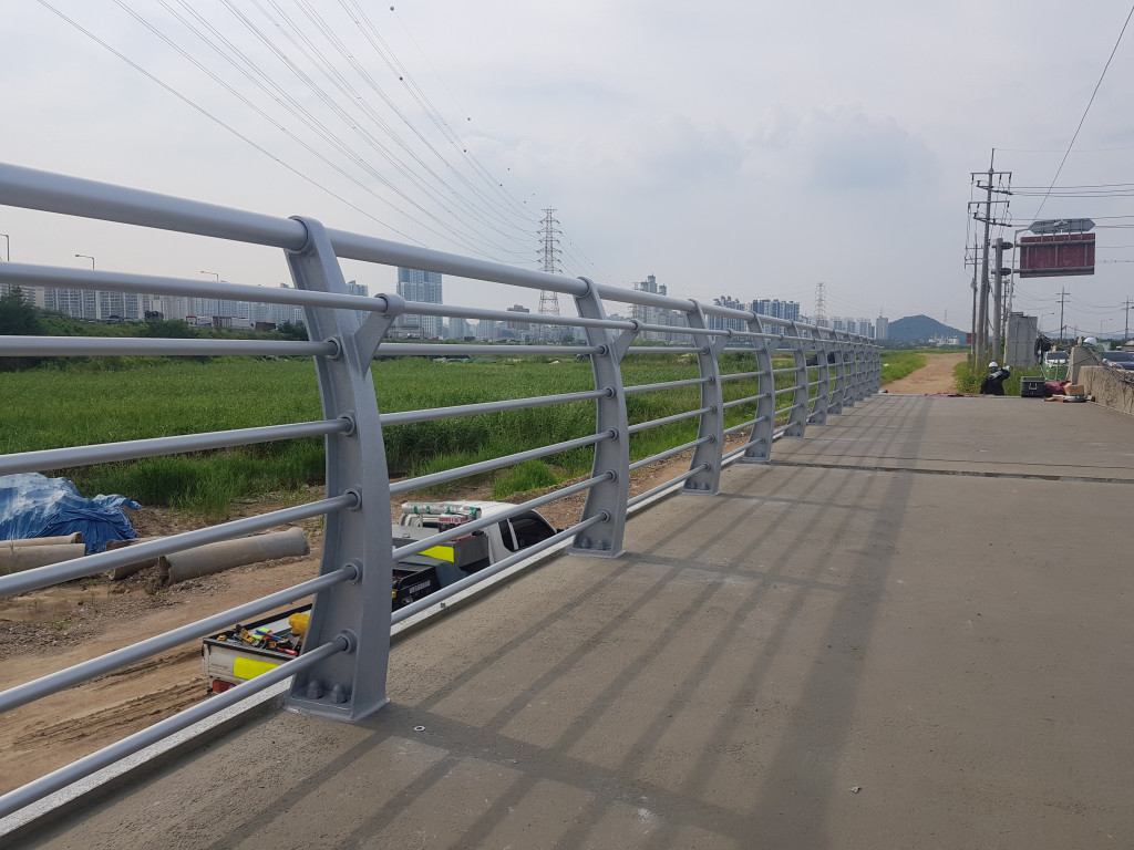 235149625_GFuHfBpK_f831646cc495b87a42eba3a6ceea44ac68e9f21b.jpg 이미지크게보기