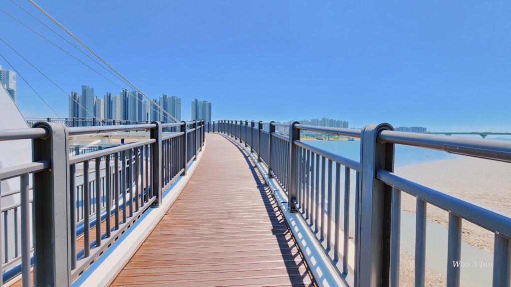 235149625_U2osdCKT_9364d26ef5d523fcc52438af87545e801ca38f0e.jpg 이미지크게보기