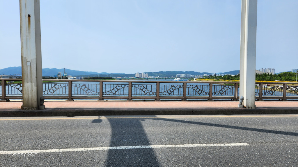 235149625_WeKoVL71_4335f08b66b222103b55a545c794a50a5d6cf700.jpg 이미지크게보기