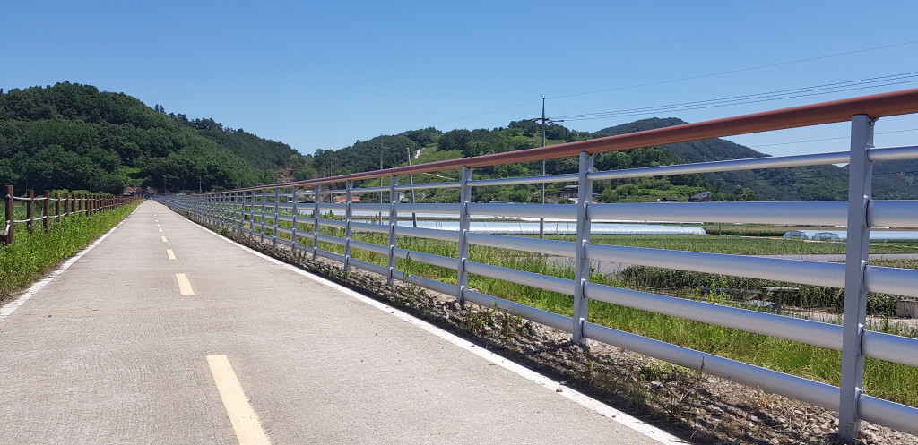 235149625_htpf7xTI_f90620f62921650cdfacb814bde3a69fe8216a4f.jpg 이미지크게보기